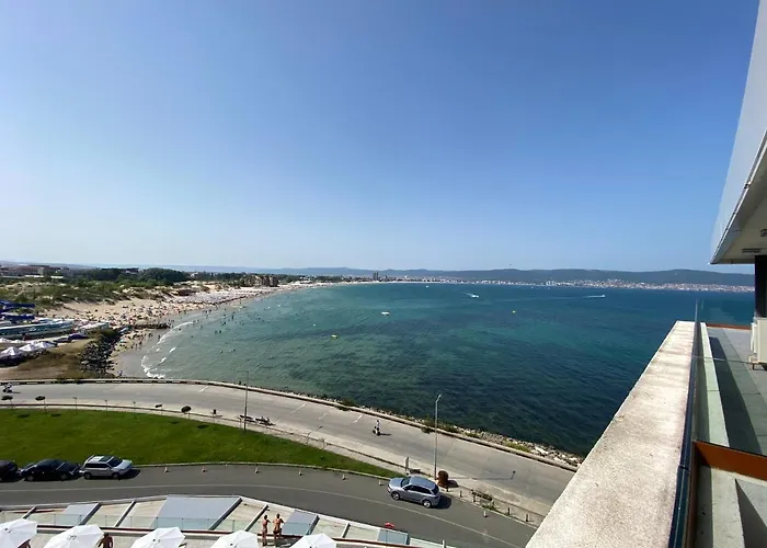 Paradiso 'в' 609 Private * Nessebar