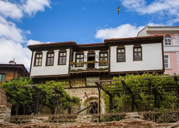 Paradiso 'в' 609 Private * Nessebar