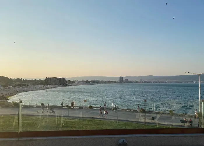 Paradiso 'в' 609 Private Appartement *